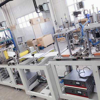 大連半自動化口罩機(jī)公司